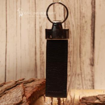 Schlüsselanhänger schwarz Leder Band destino rot